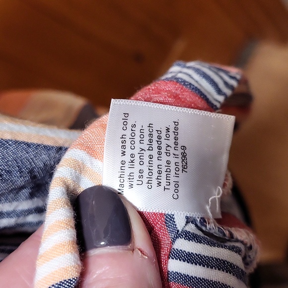 EUC St. John's Bay striped blouse. Peach, red, and blue. Size PL - Picture 4 of 4